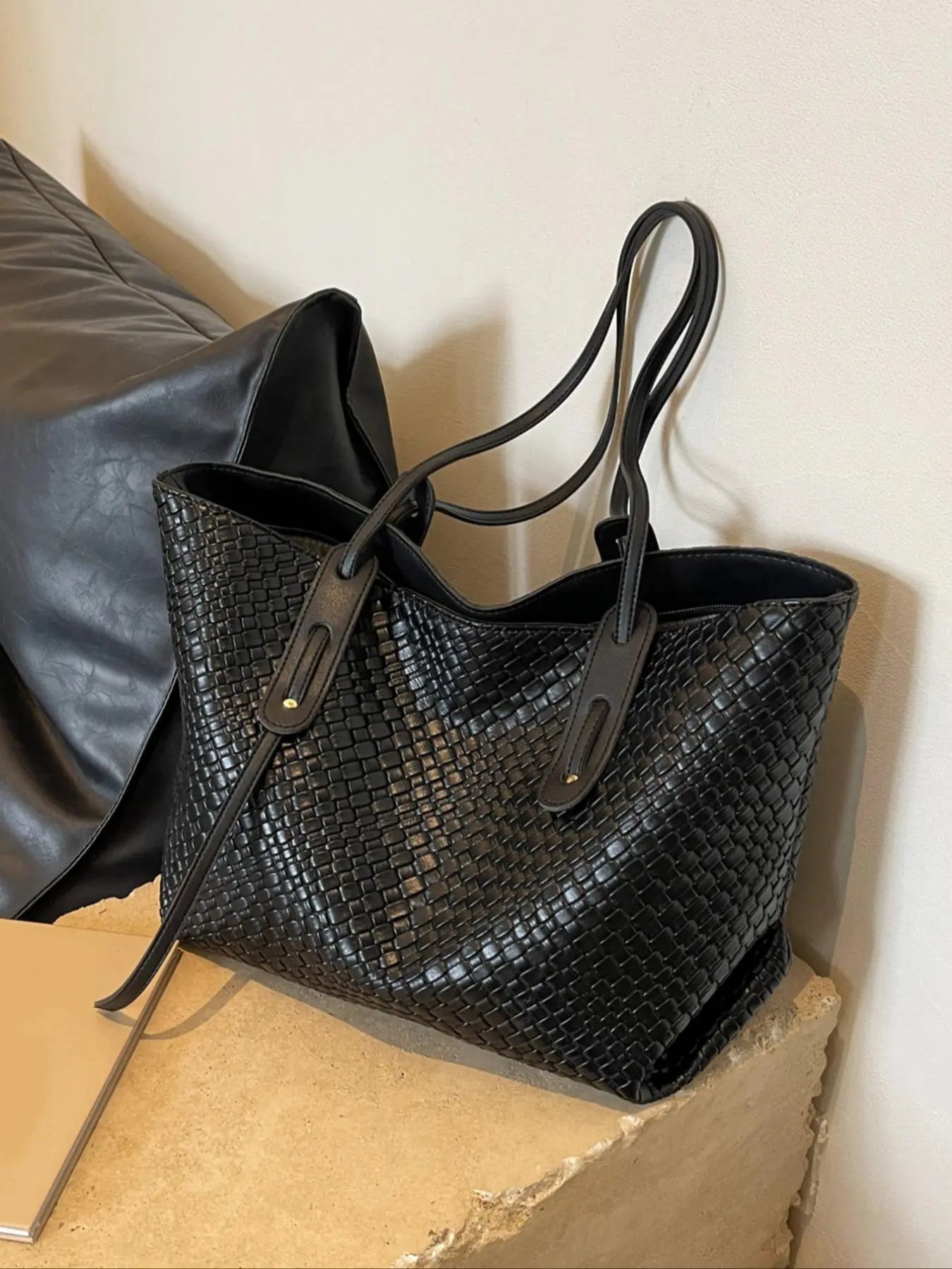 Women's Summer 2024 Elegant Large Capacity Tote Bag with Pockets Inside, Casual Trendy Handbag & Shoulder Bag, Tote Bag for Trip & Business, Ladies Purse, Casual Handbags, Stylish Tote Bag