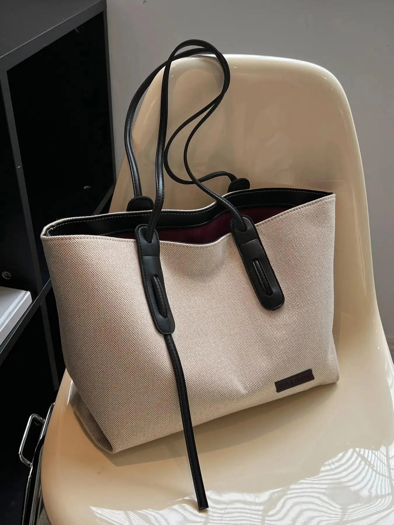 Women's Summer 2024 Elegant Large Capacity Tote Bag with Pockets Inside, Casual Trendy Handbag & Shoulder Bag, Tote Bag for Trip & Business, Ladies Purse, Casual Handbags, Stylish Tote Bag