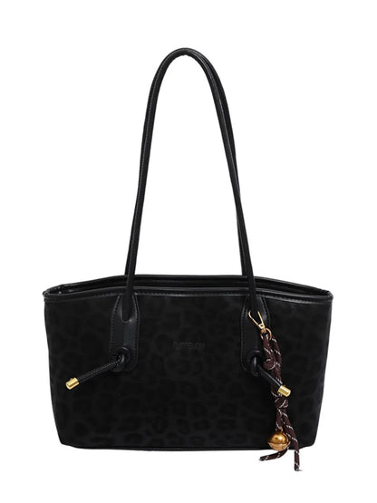 Leopard print tote bag, casual versatile one-shoulder handbag, one-shoulder commuter bag, paired with exquisite pendants, suitable for dating, shopping occasions, Embossed Bag, Handbag Shoulder Purse, Casual Fashion Bag